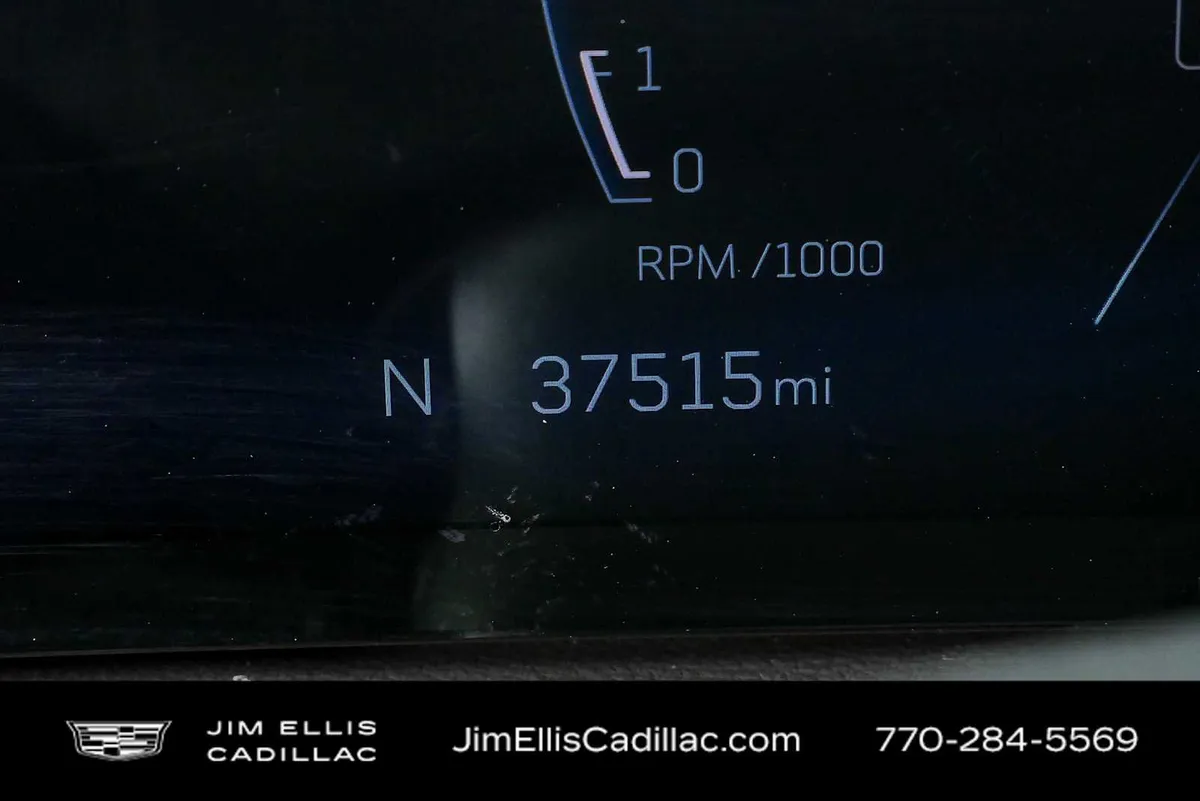 2025 Cadillac XT4 Premium Luxury thumbnail 11