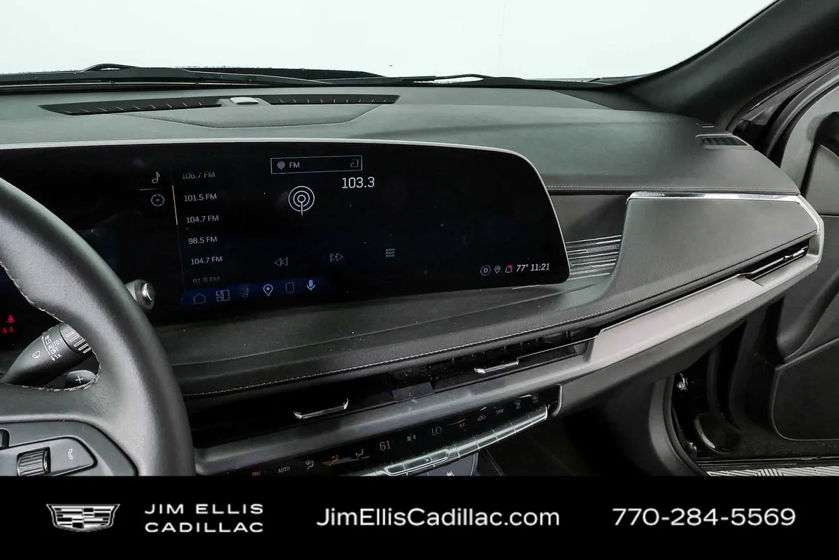 2025 Cadillac XT4 Premium Luxury thumbnail 12