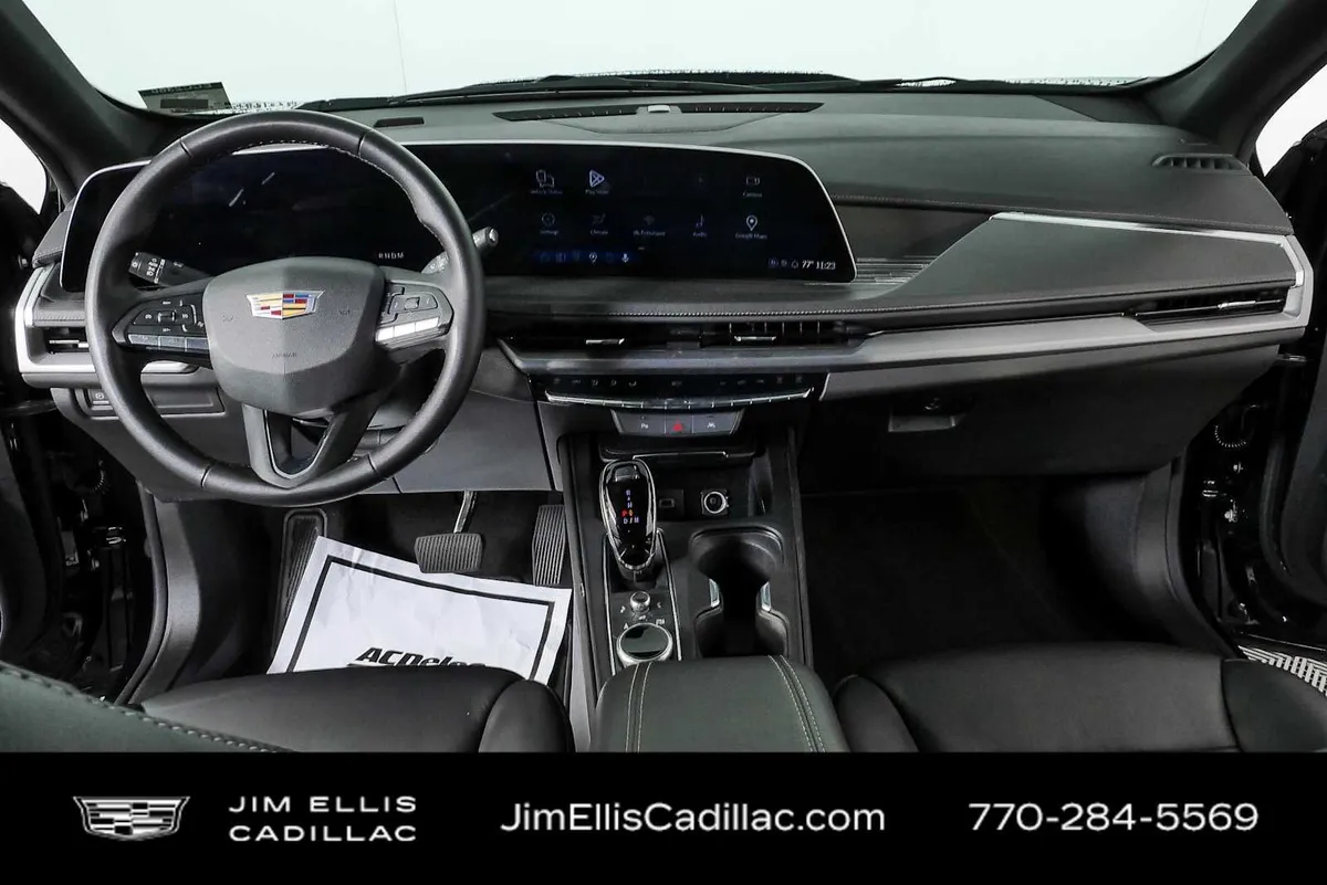 2025 Cadillac XT4 Premium Luxury thumbnail 18