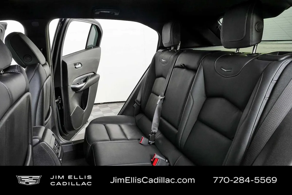 2025 Cadillac XT4 Premium Luxury thumbnail 19