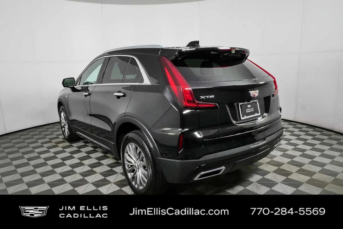2025 Cadillac XT4 Premium Luxury thumbnail 27