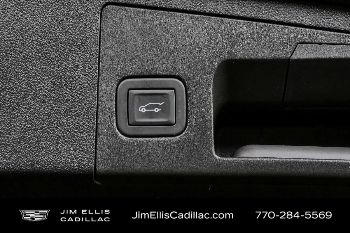 2025 Cadillac XT4 Premium Luxury thumbnail 30