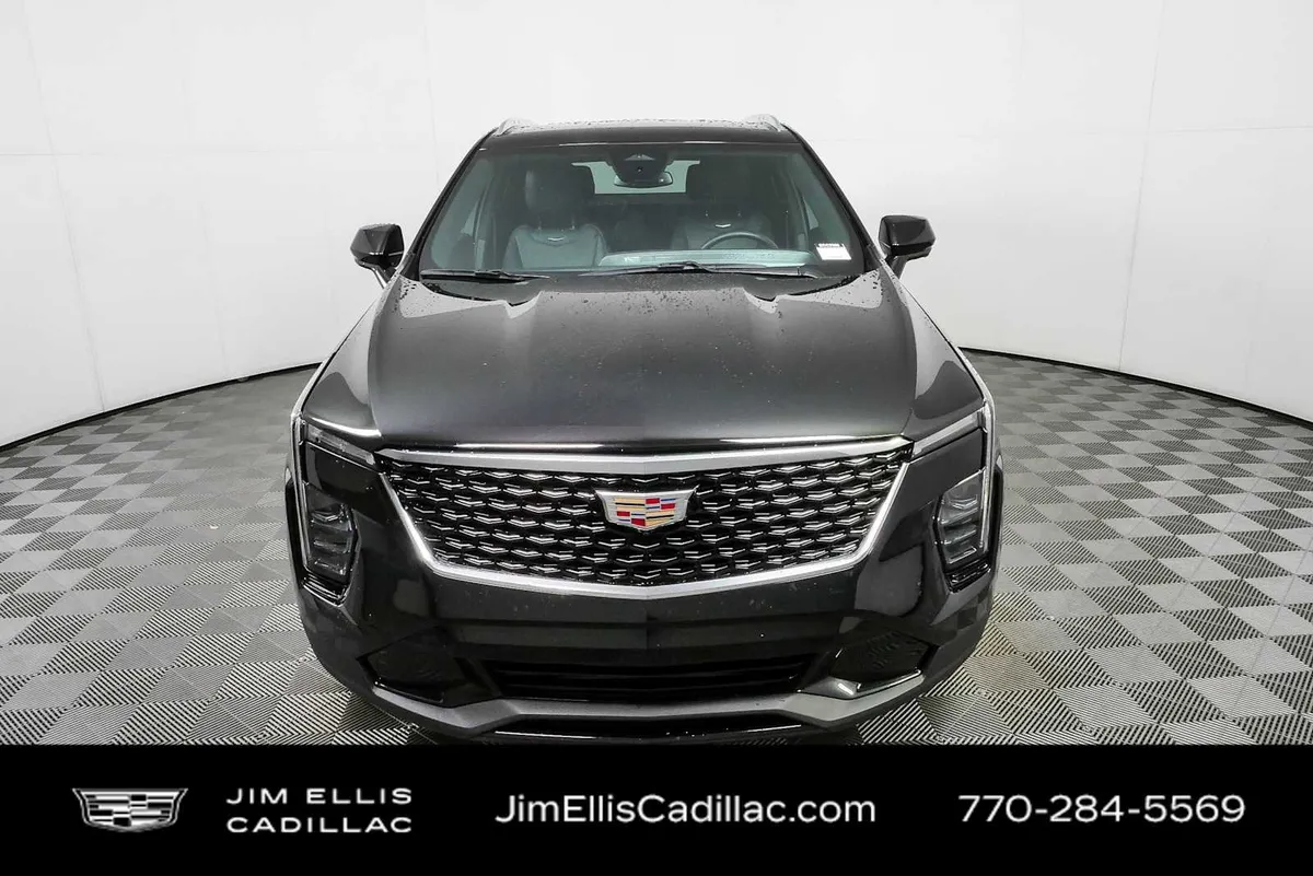 2025 Cadillac XT4 Premium Luxury thumbnail 34