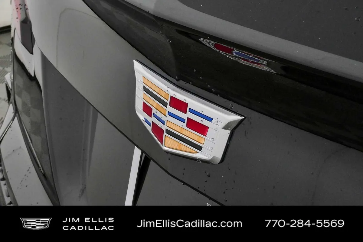 2025 Cadillac XT4 Premium Luxury thumbnail 35
