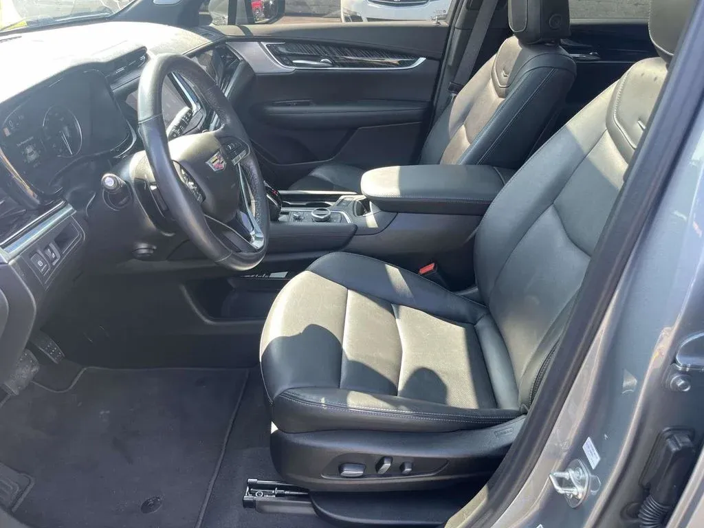 2025 Cadillac XT6 Premium Luxury thumbnail 13