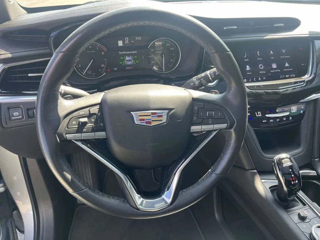 2025 Cadillac XT6 Premium Luxury thumbnail 18