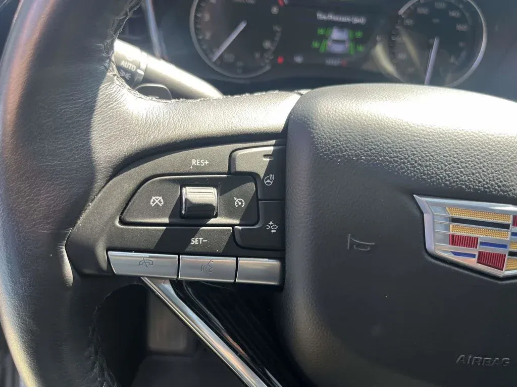 2025 Cadillac XT6 Premium Luxury thumbnail 19