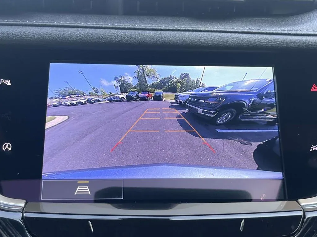 2025 Cadillac XT6 Premium Luxury thumbnail 24