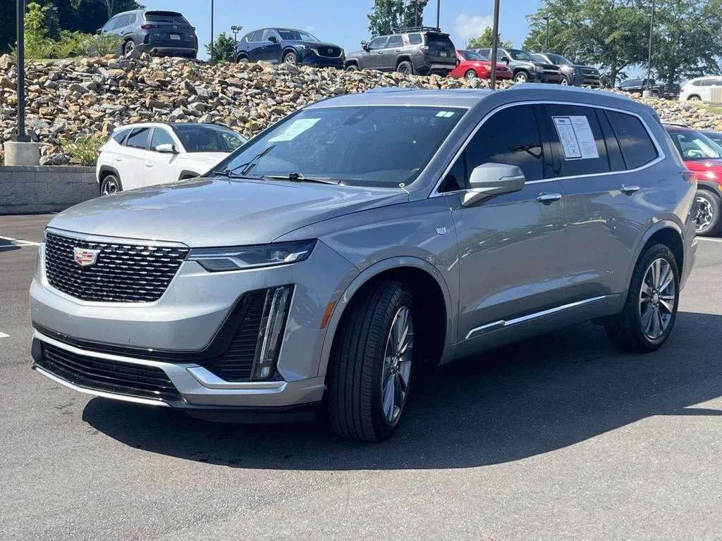 2025 Cadillac XT6 Premium Luxury thumbnail 7