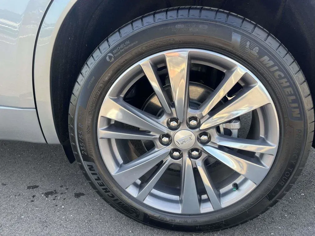2025 Cadillac XT6 Premium Luxury thumbnail 9