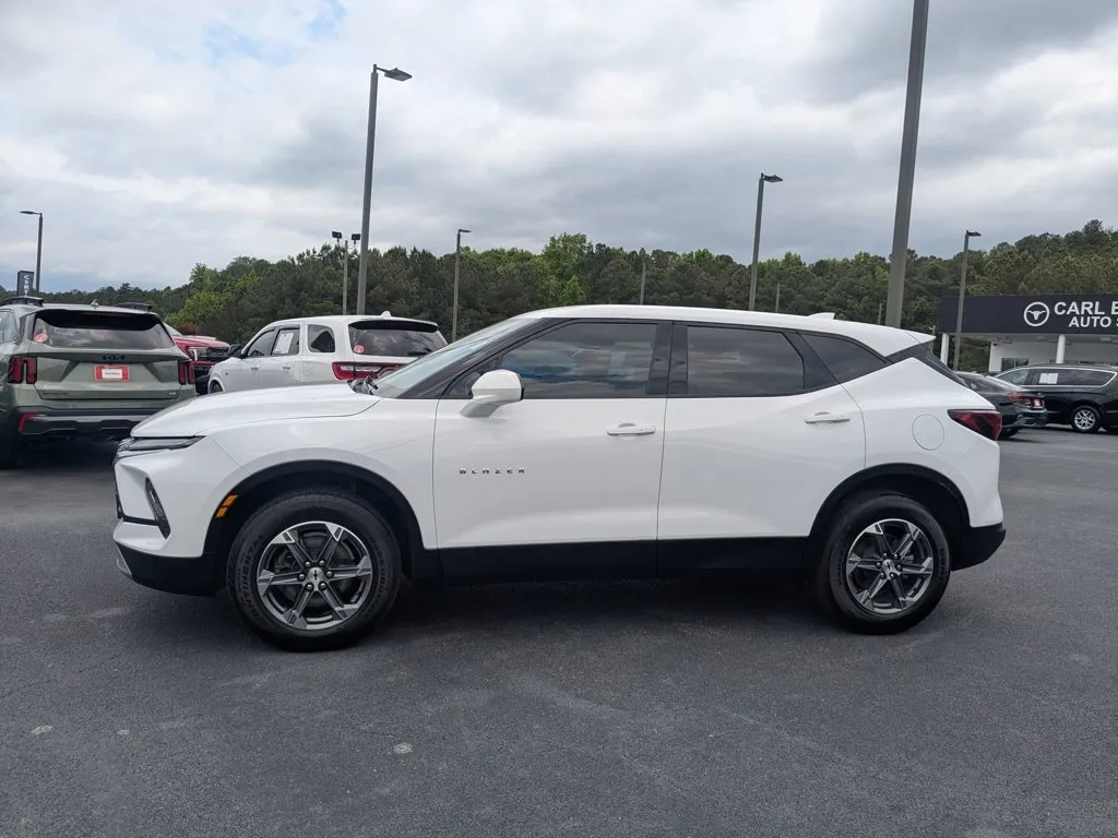 2025 Chevrolet Blazer LT thumbnail 8