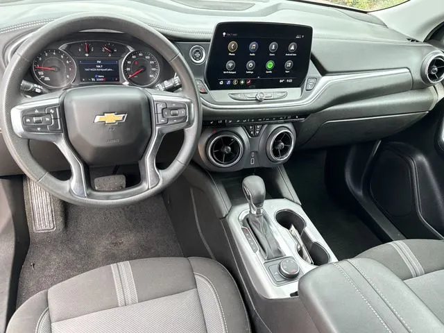 2025 Chevrolet Blazer LT w/2LT thumbnail 18