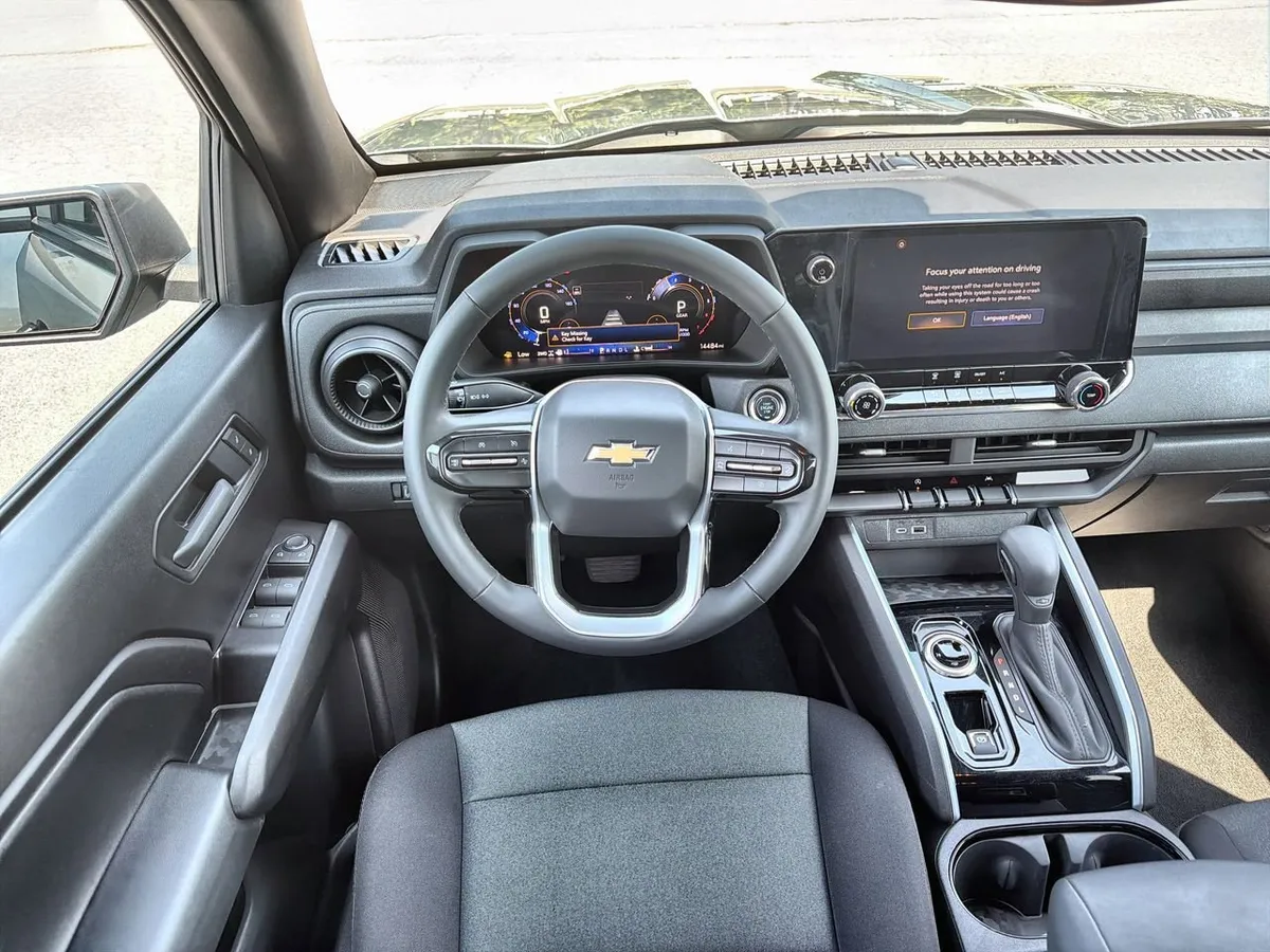 2025 Chevrolet Colorado WT/LT thumbnail 10