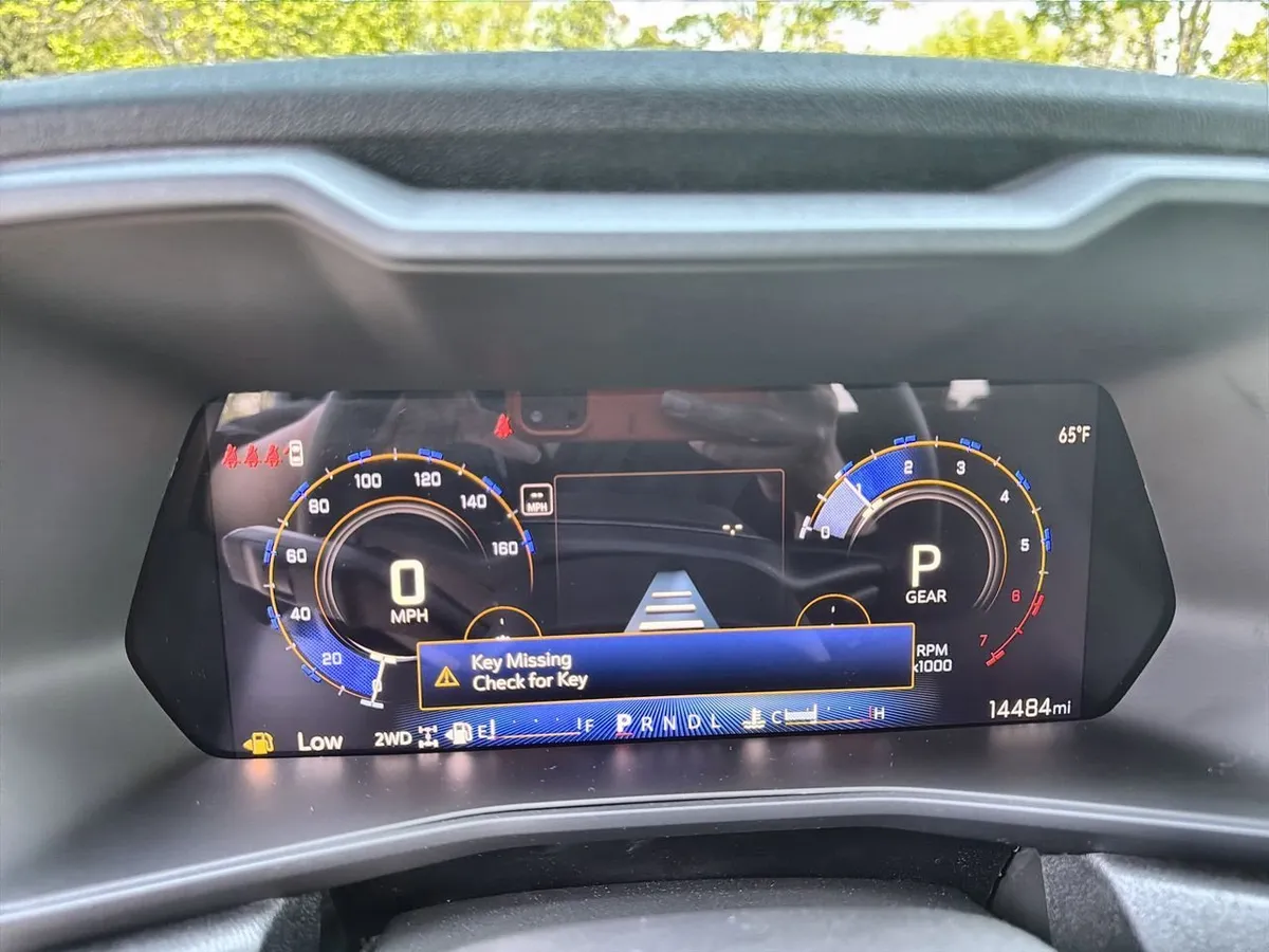 2025 Chevrolet Colorado WT/LT thumbnail 12
