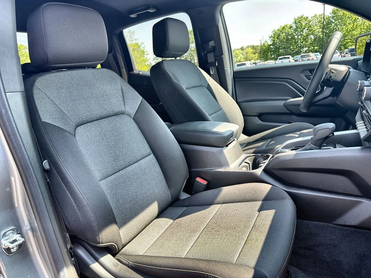 2025 Chevrolet Colorado WT/LT thumbnail 23