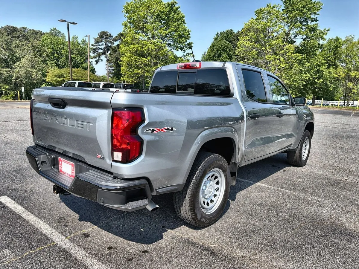 2025 Chevrolet Colorado WT/LT thumbnail 8