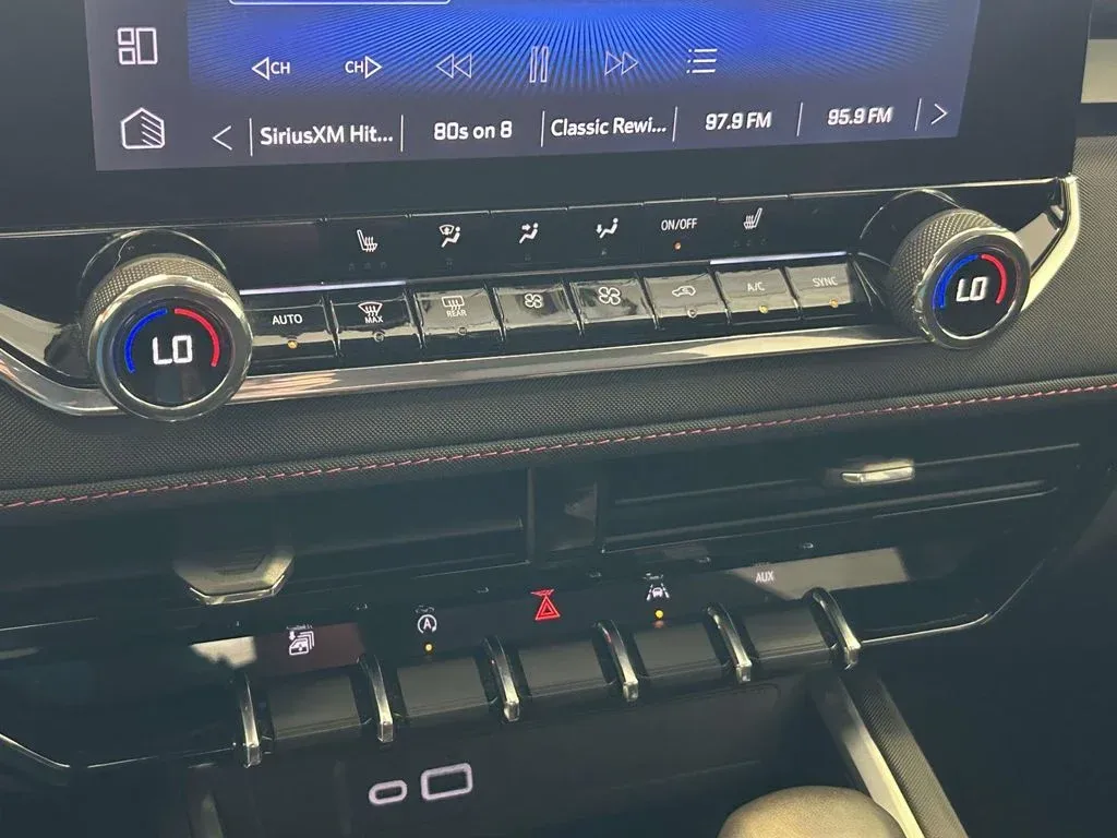 2025 Chevrolet Colorado Z71 thumbnail 25