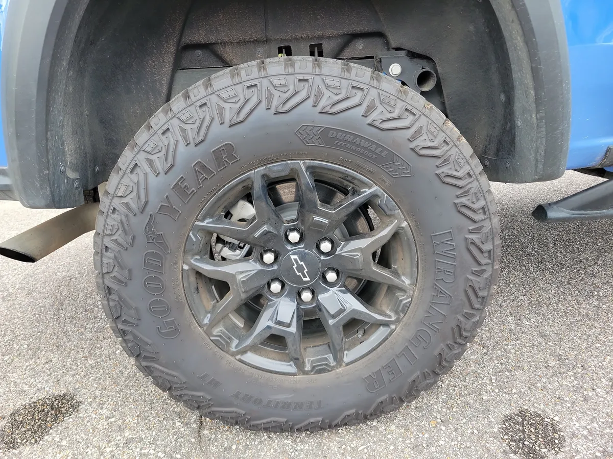 2025 Chevrolet Colorado ZR2 thumbnail 27