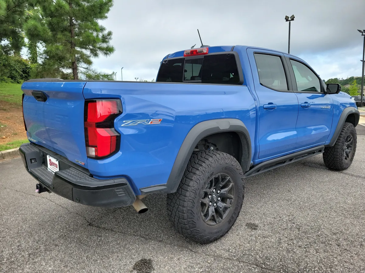 2025 Chevrolet Colorado ZR2 thumbnail 5