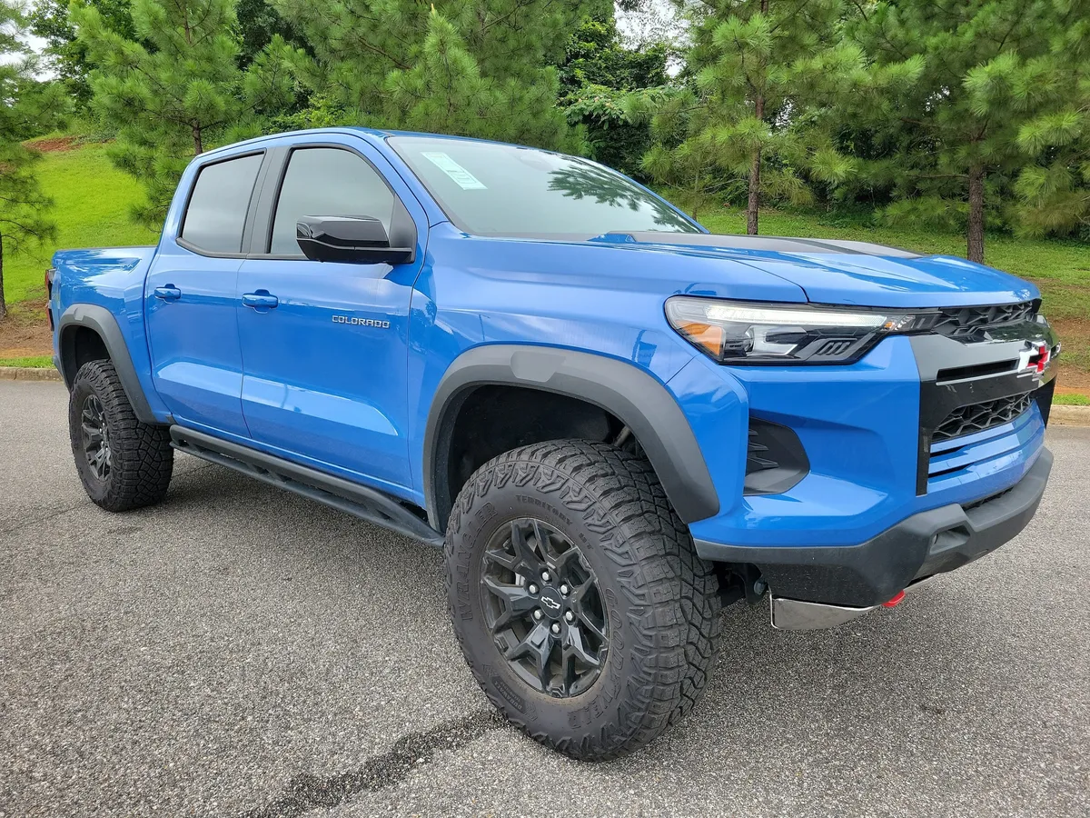 2025 Chevrolet Colorado ZR2 thumbnail 7