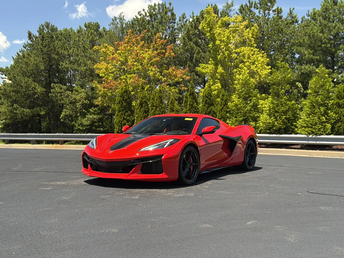 2025 Chevrolet Corvette 2LZ thumbnail 10