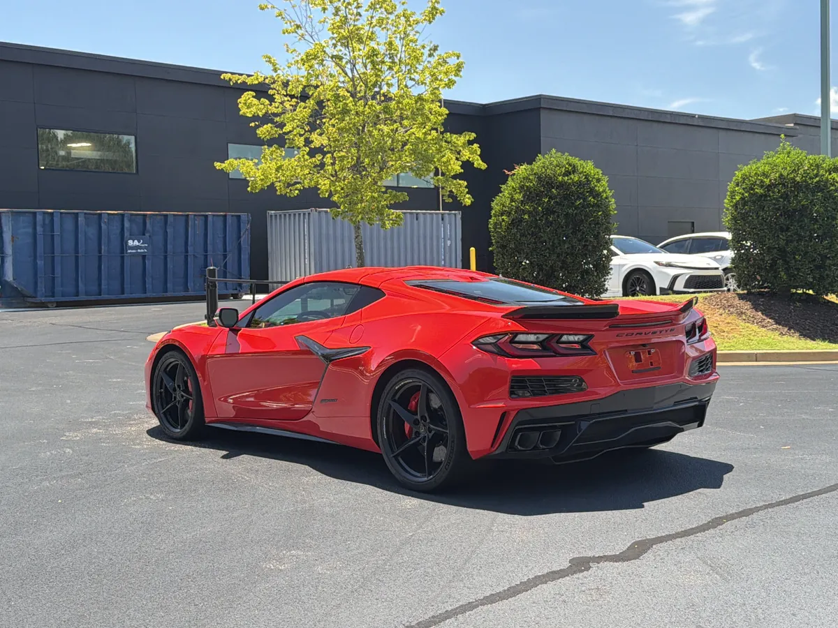 2025 Chevrolet Corvette 2LZ thumbnail 12