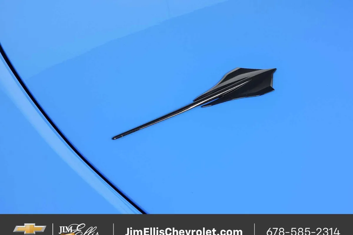 2025 Chevrolet Corvette Stingray 2LT thumbnail 31