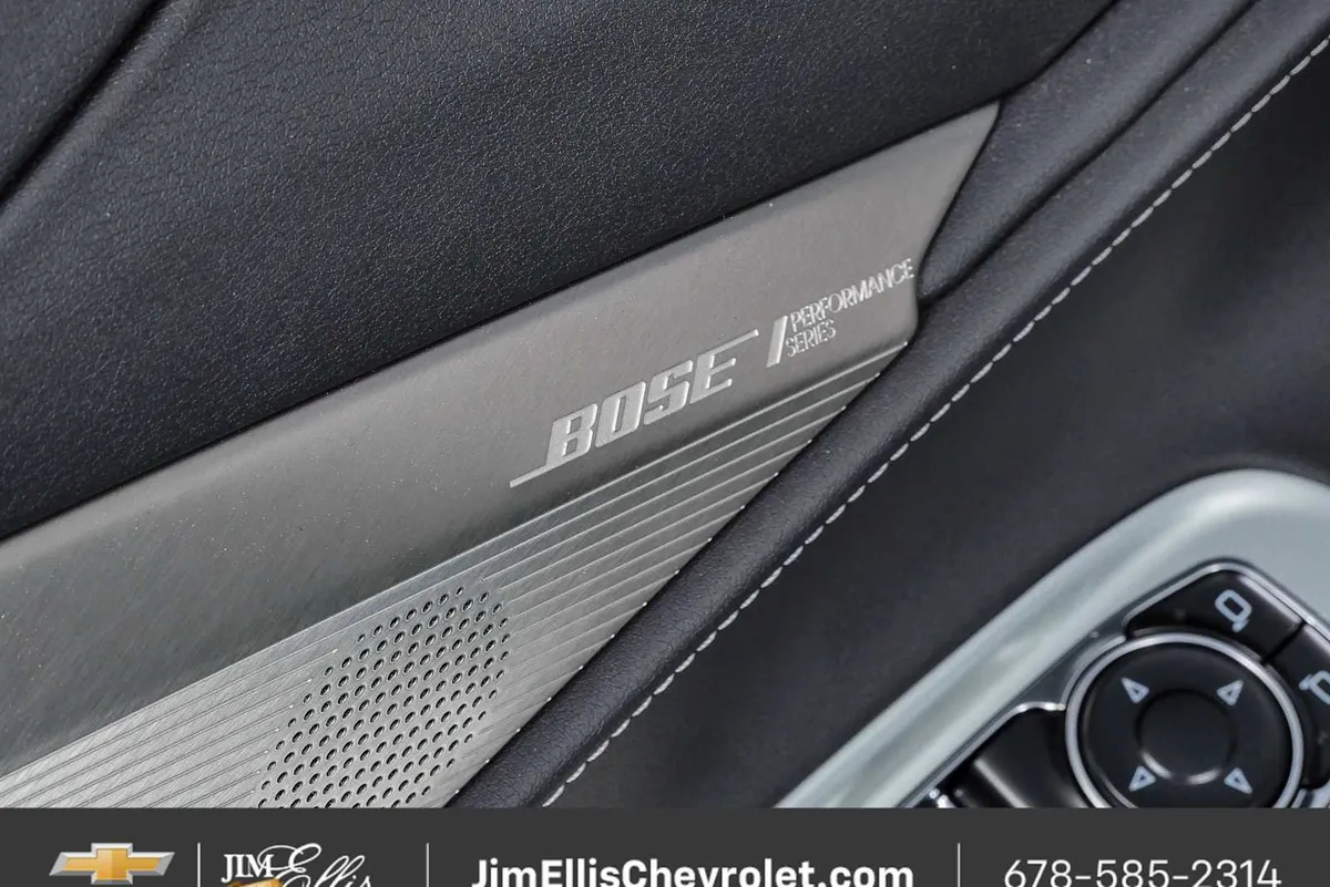 2025 Chevrolet Corvette Stingray 2LT thumbnail 7
