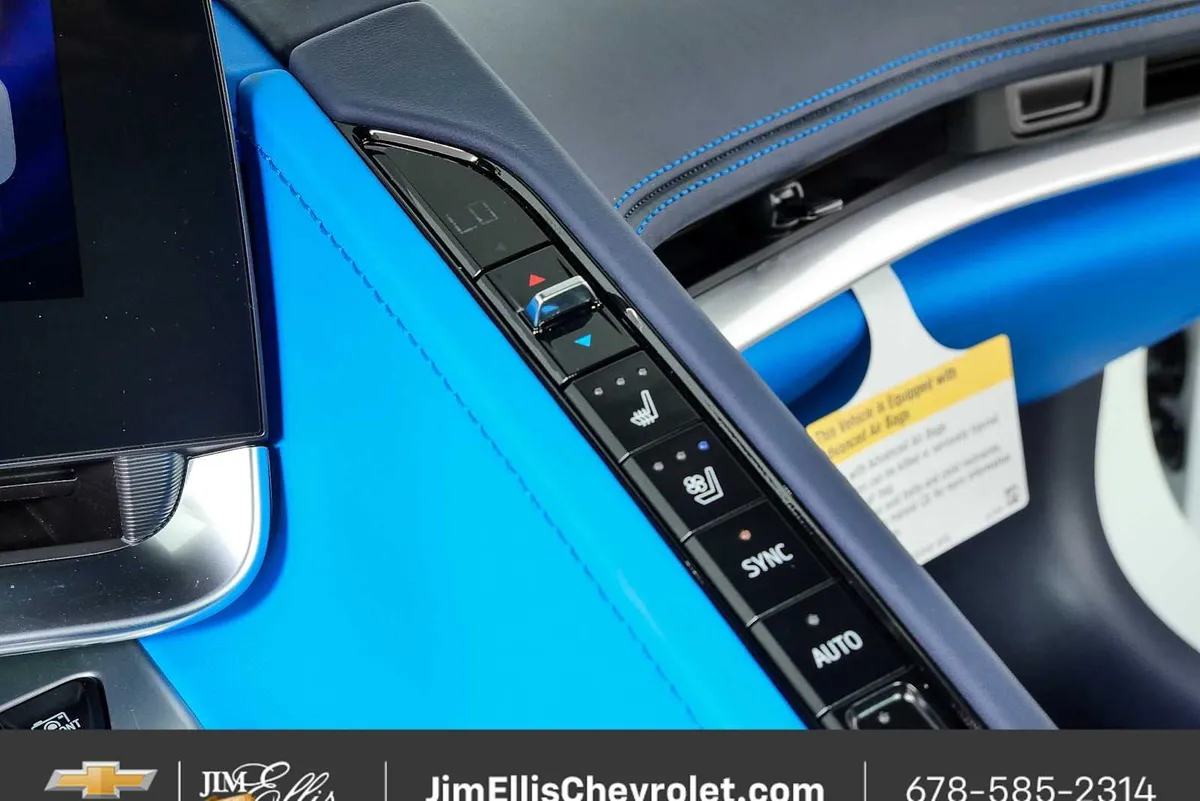 2025 Chevrolet Corvette Stingray 3LT thumbnail 15