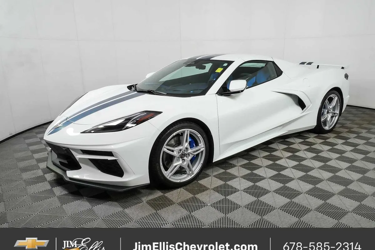 2025 Chevrolet Corvette Stingray 3LT thumbnail 22