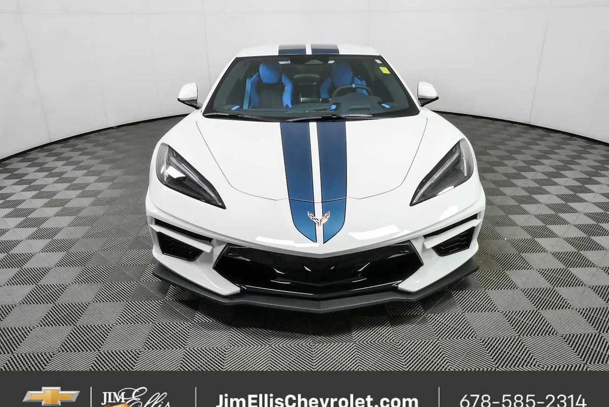2025 Chevrolet Corvette Stingray 3LT thumbnail 27