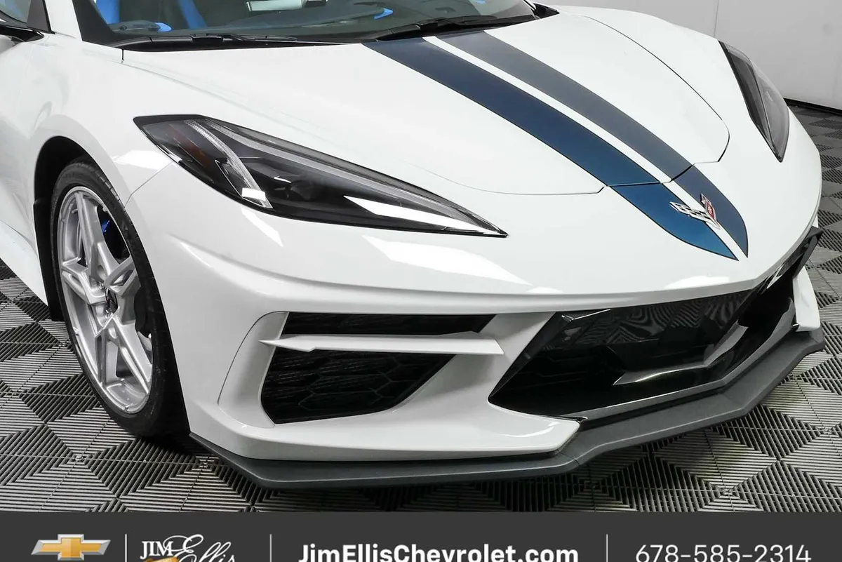 2025 Chevrolet Corvette Stingray 3LT thumbnail 29