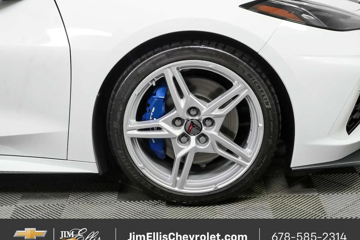 2025 Chevrolet Corvette Stingray 3LT thumbnail 30