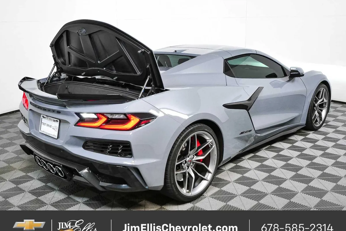 2025 Chevrolet Corvette Z06 2LZ thumbnail 22