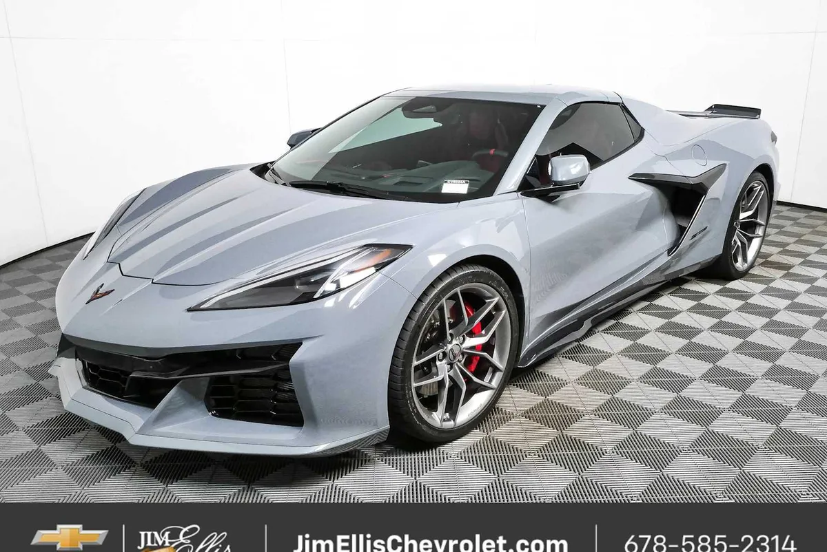 2025 Chevrolet Corvette Z06 2LZ thumbnail 27