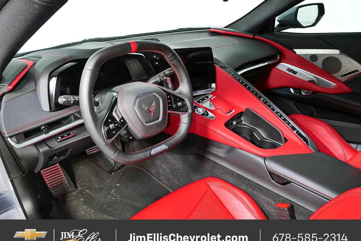 2025 Chevrolet Corvette Z06 2LZ thumbnail 4