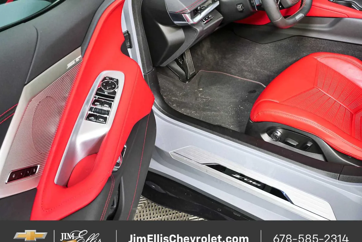 2025 Chevrolet Corvette Z06 2LZ thumbnail 8