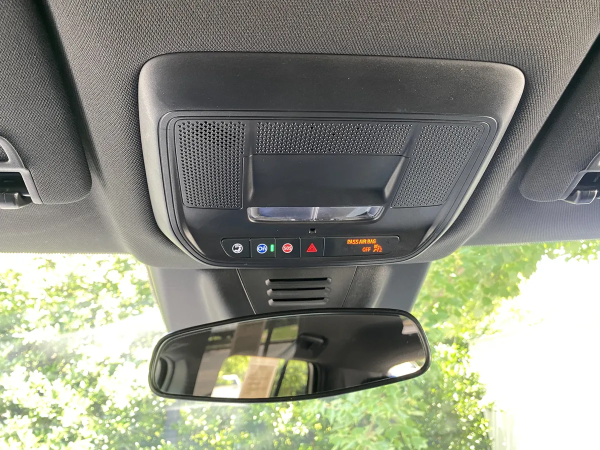 2025 Chevrolet Equinox EV LT1 w/PCY thumbnail 30