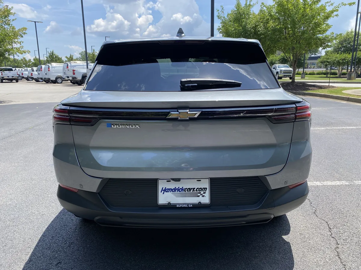 2025 Chevrolet Equinox EV LT1 w/PCY thumbnail 7