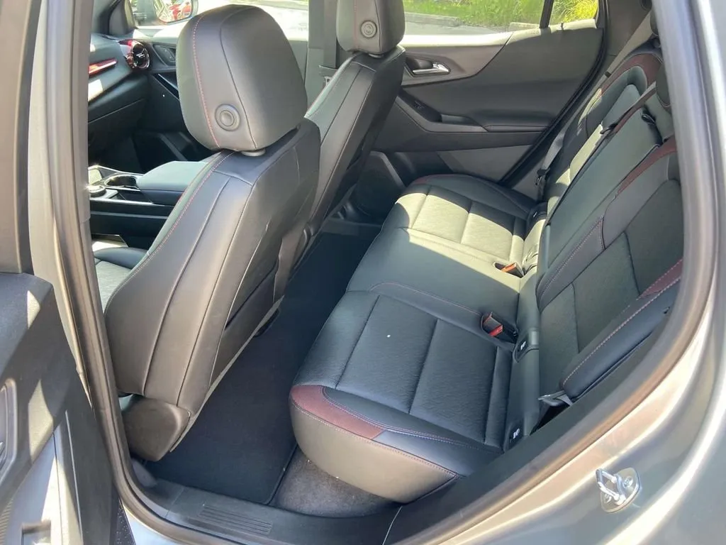2025 Chevrolet Equinox RS thumbnail 20