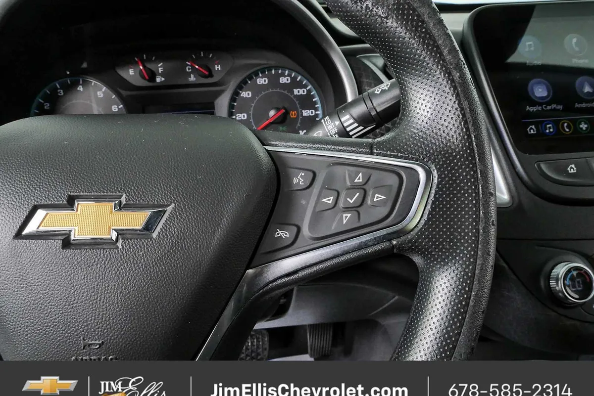 2025 Chevrolet Malibu LT thumbnail 10