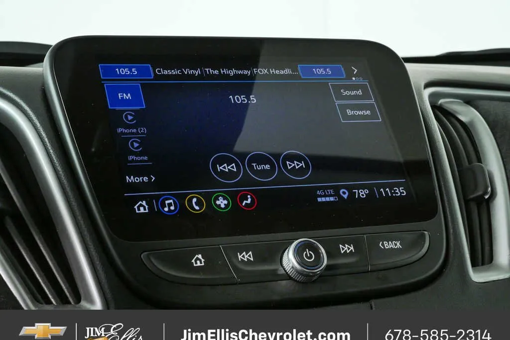 2025 Chevrolet Malibu LT thumbnail 13