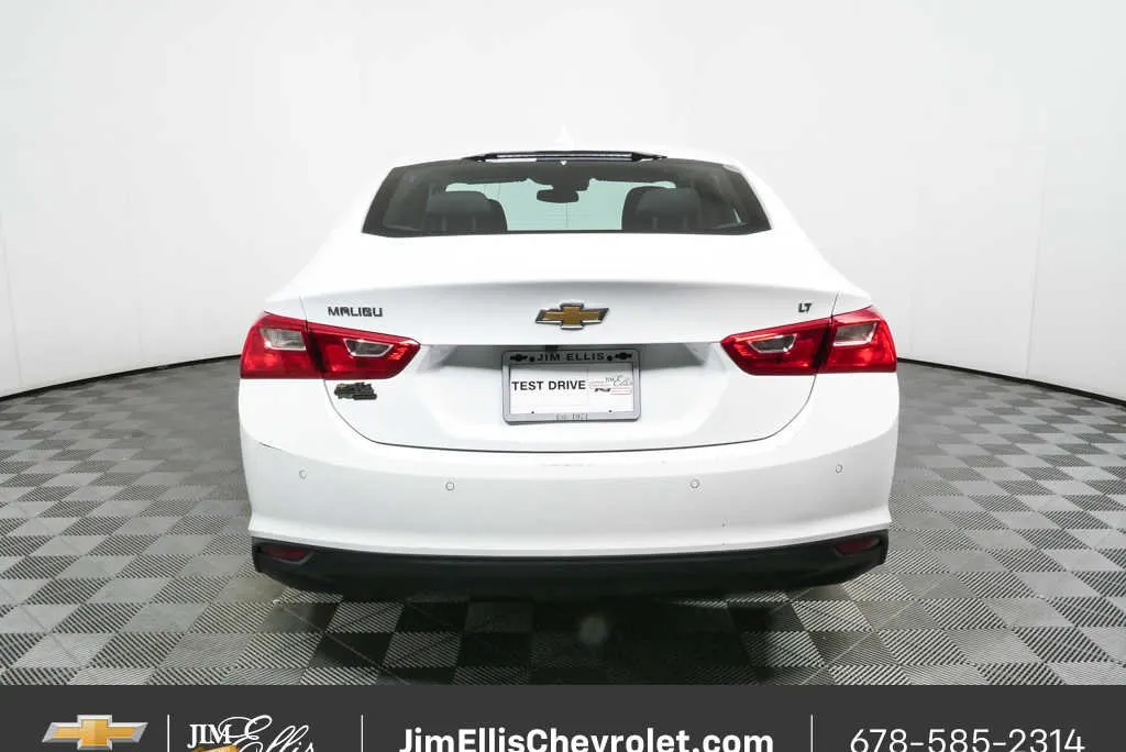 2025 Chevrolet Malibu LT thumbnail 24