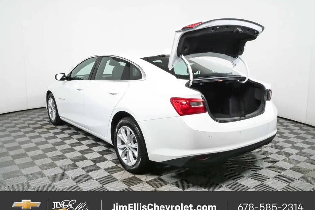 2025 Chevrolet Malibu LT thumbnail 26