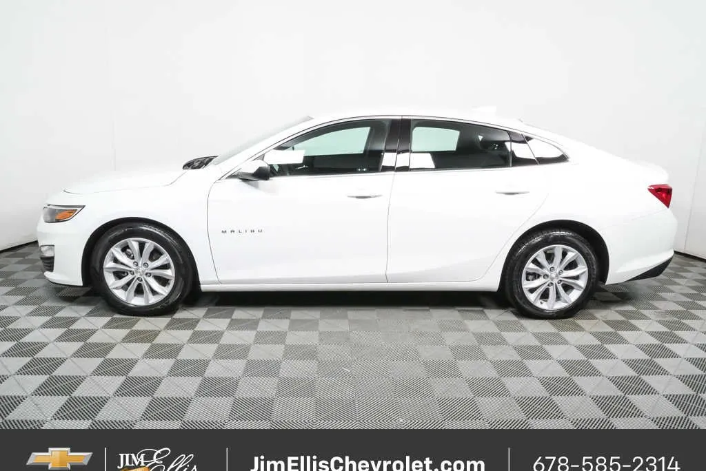 2025 Chevrolet Malibu LT thumbnail 28
