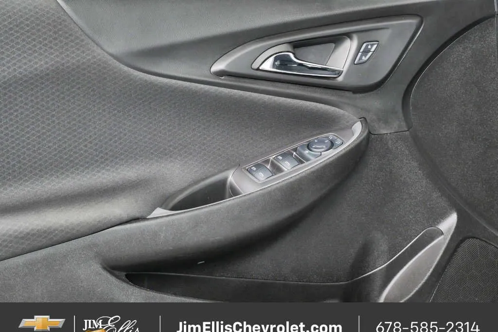 2025 Chevrolet Malibu LT thumbnail 6