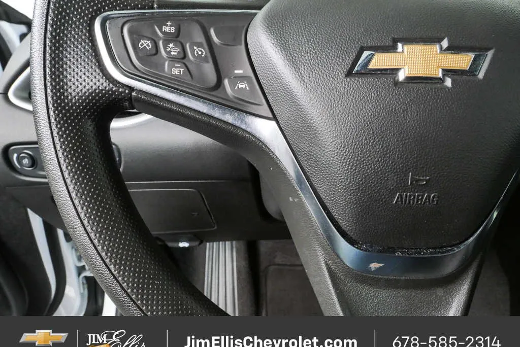 2025 Chevrolet Malibu LT thumbnail 9