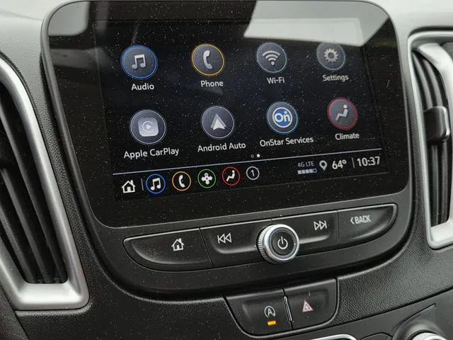 2025 Chevrolet Malibu LT thumbnail 9