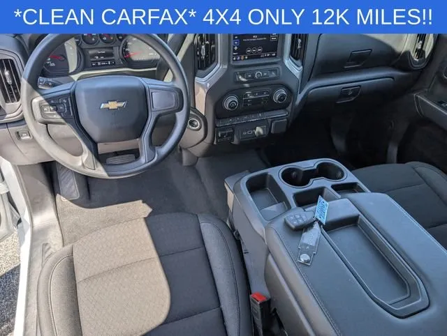 2025 Chevrolet Silverado 1500 Custom thumbnail 17