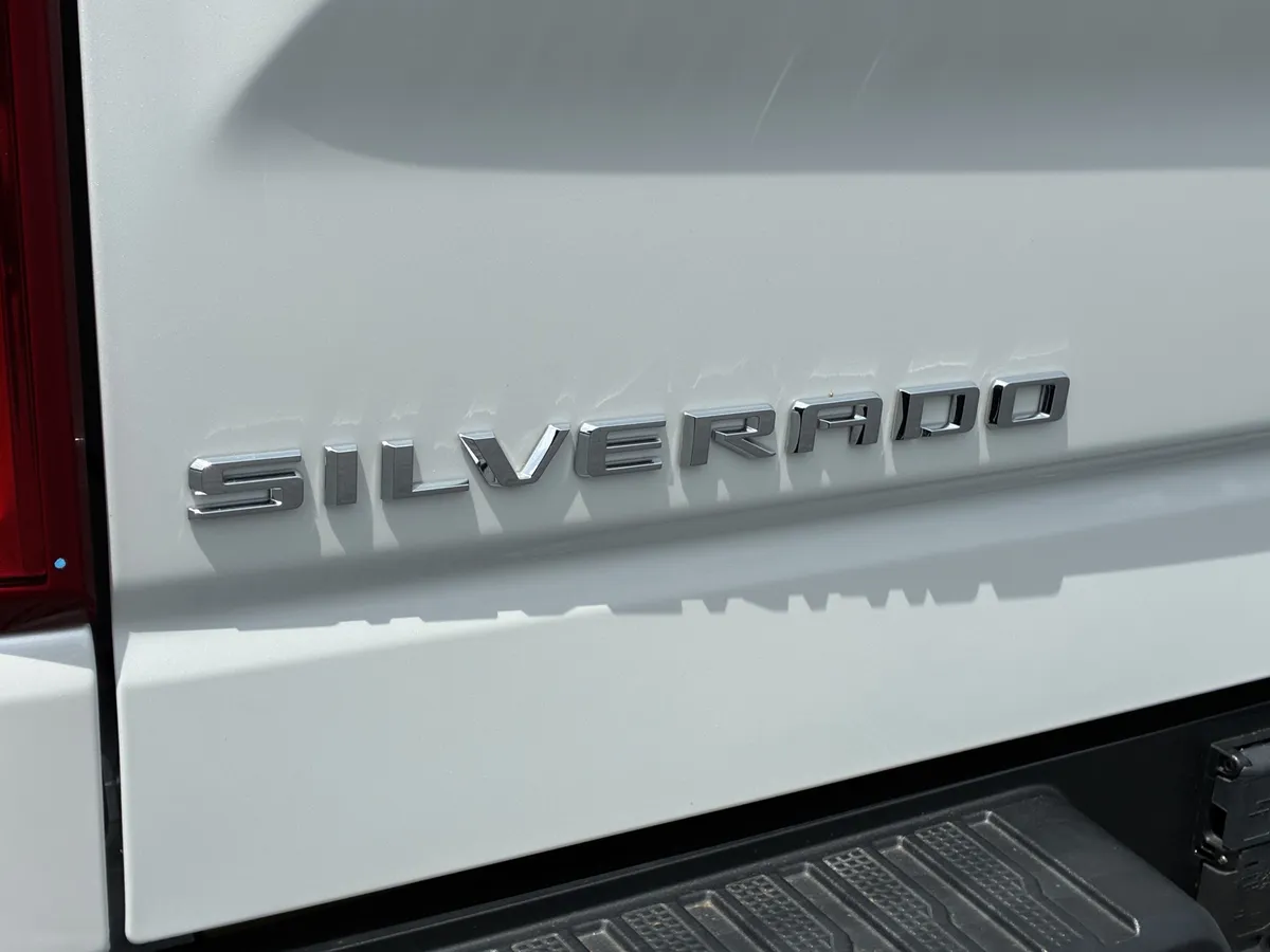 2025 Chevrolet Silverado 1500 High Country thumbnail 11